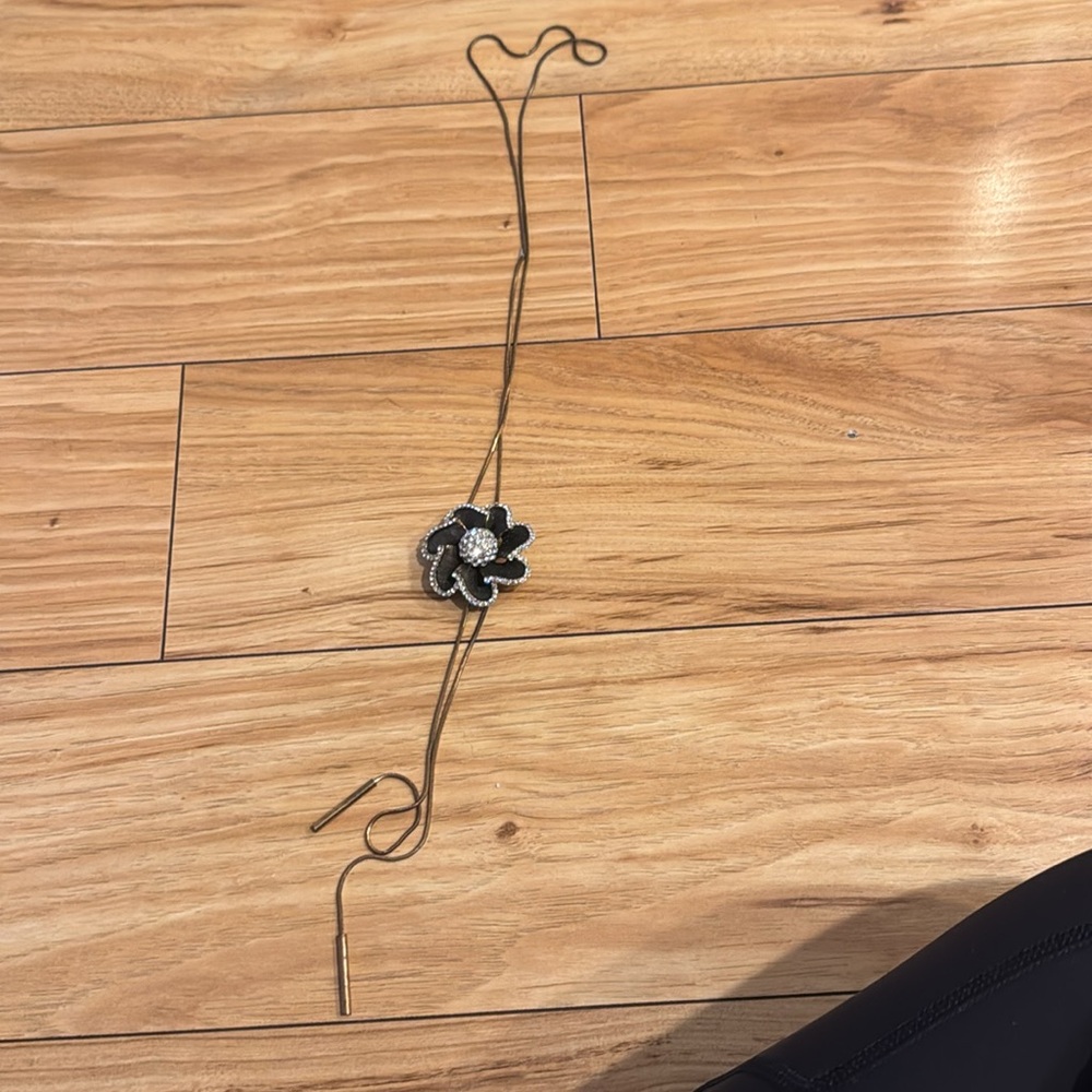 Necklace - Picture 3 of 3